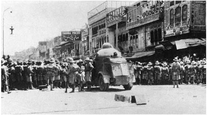 Azalafridi10's tweet photo. 23 April 1930  QissaKhwani Massacre Peshawar. 

British Troops Fired on Peaceful KhudaiKhidmatgars Protestors, 400 Killed

Salute to the heroes of freedom, resistance &amp; liberty.
#QissaKhwaniMartyrs https://t.co/okKIVKSrON