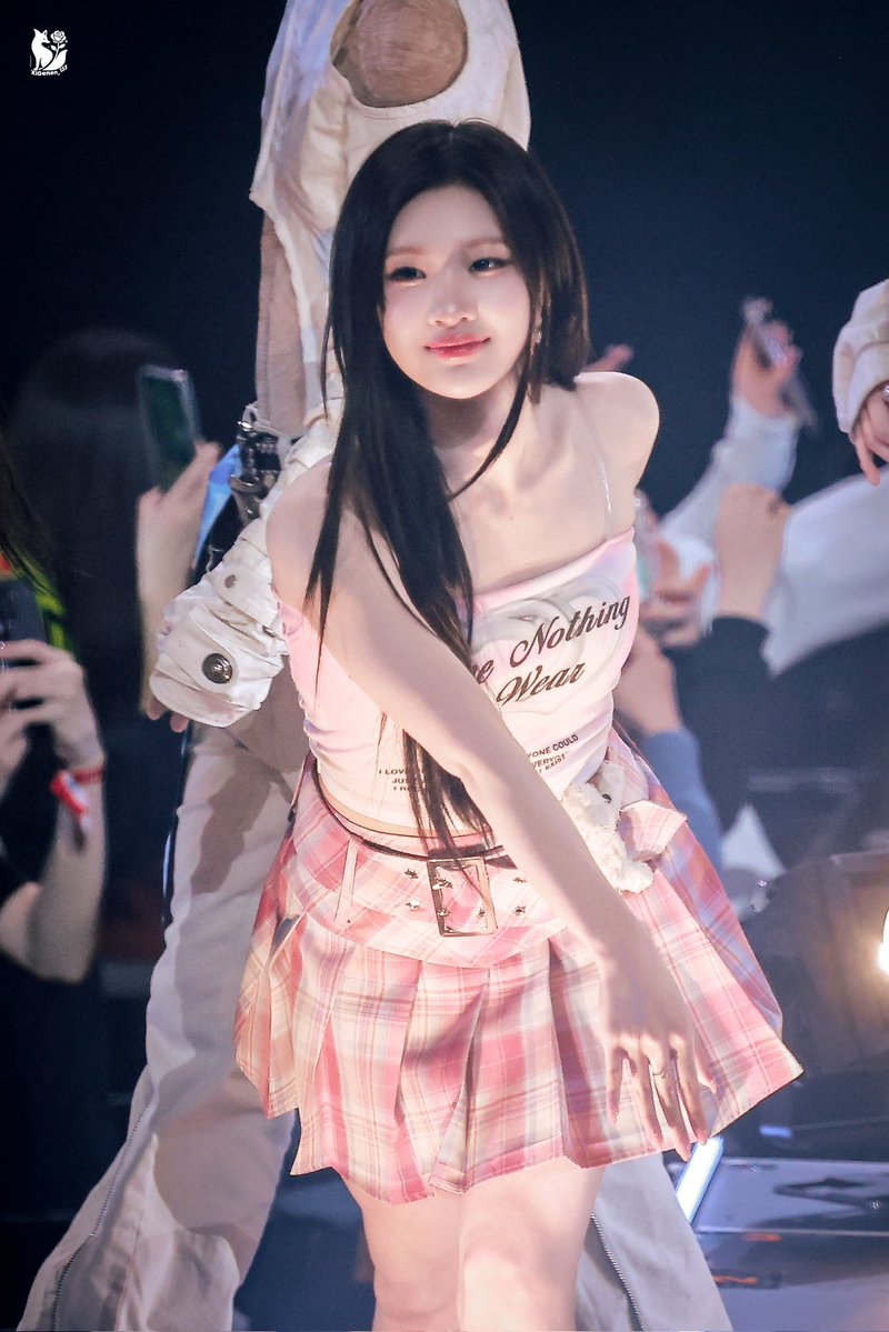 Xi0enen_123 tweet media