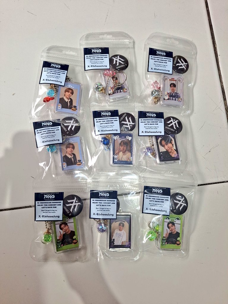Ada yang mau adopsi freebies ku engga ya?? Sisa 9 biji😞