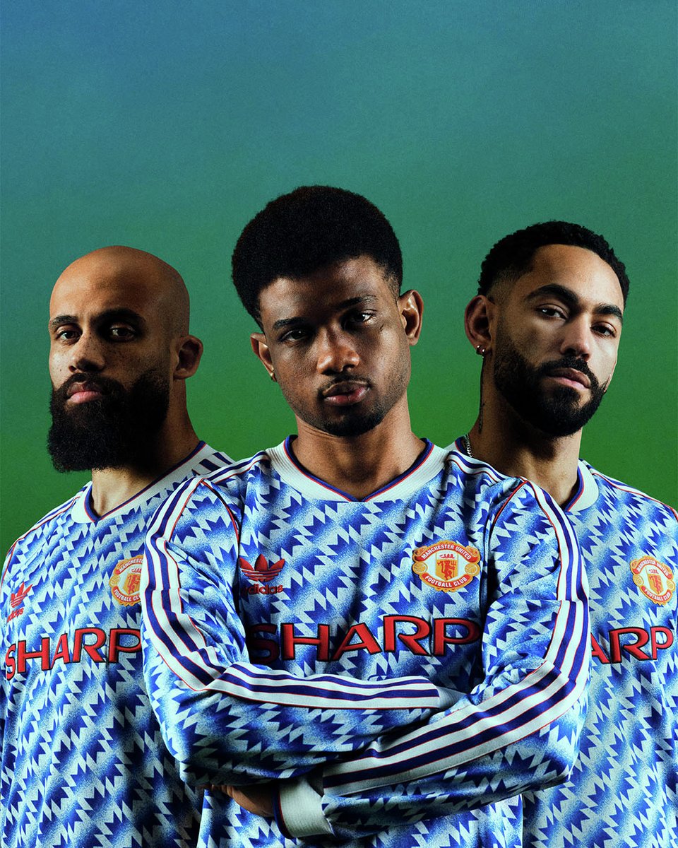マンチェスターユナイテッドFC が1990-92シーズンで着用していたAWAY