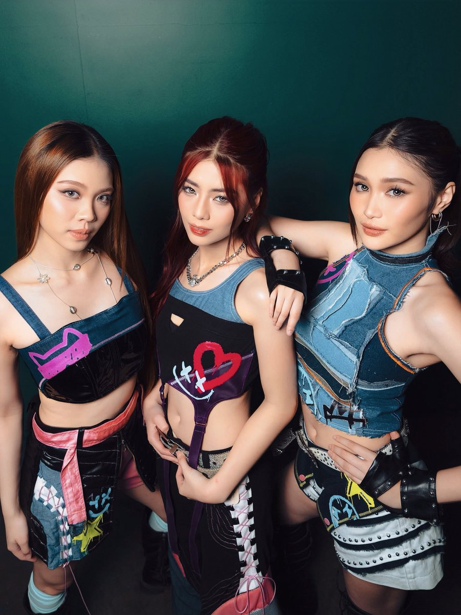 binipicsdaily tweet media