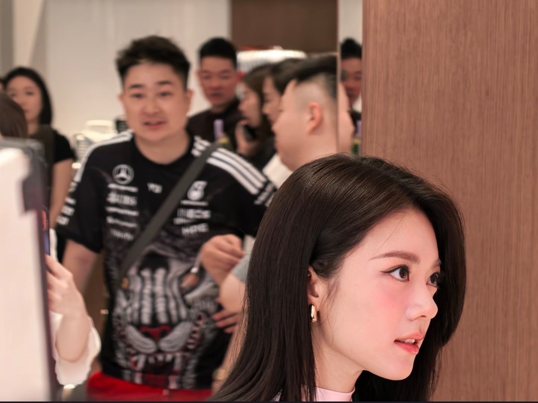 五官太优越了吧 😭