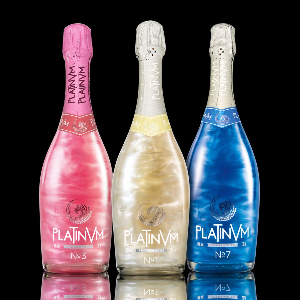 PlatinvmJapan's tweet photo. 結局どれが人気？
・ピンク（ギフト）
・シルバー（王道）
・ブルー（映え）
あなたはどれ派？
【PLATINVM FRAGRANCES】

#プラチナムフレグランス #人気ランキング #どれにする
#ラメスパ #パリピ酒 #PR https://t.co/t1svHoezkH