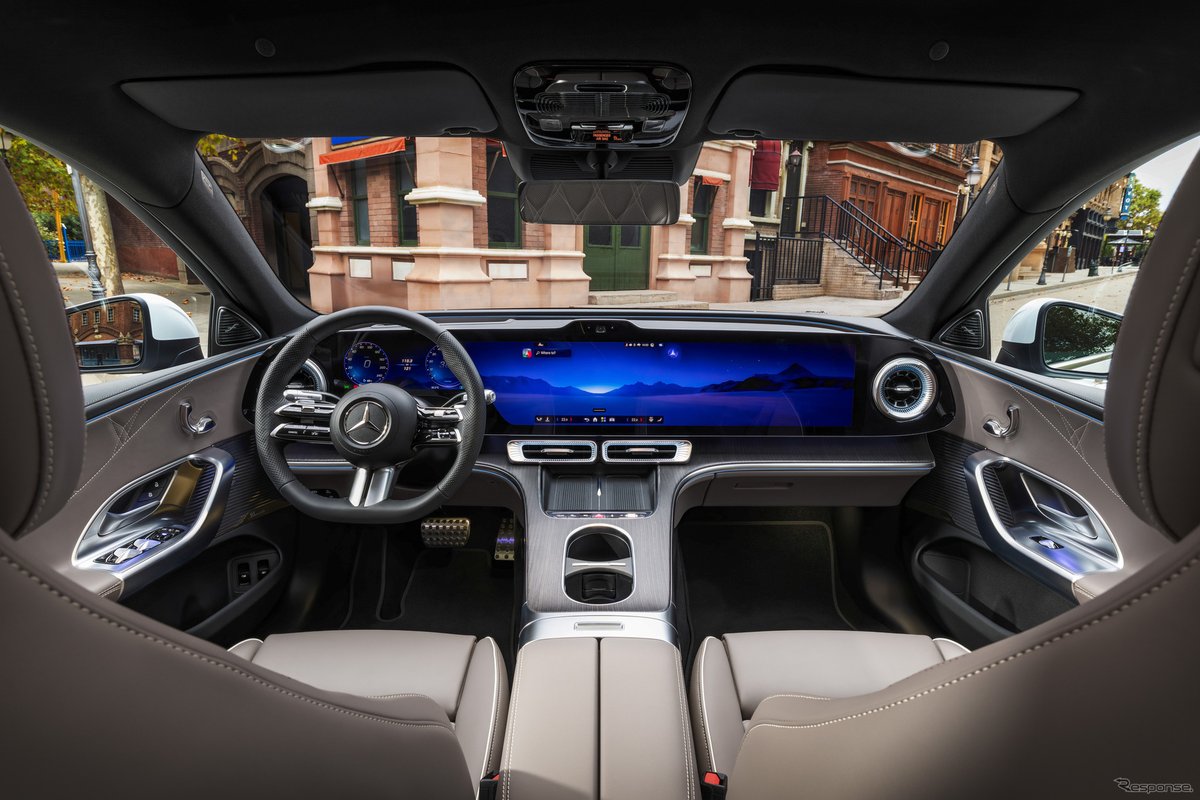 Mercedes-Benz Life tweet media