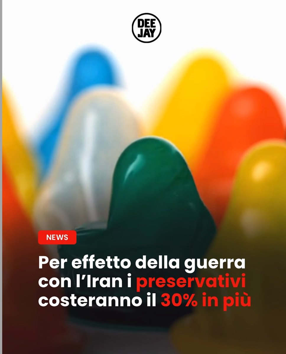 l’insopportabile tweet media