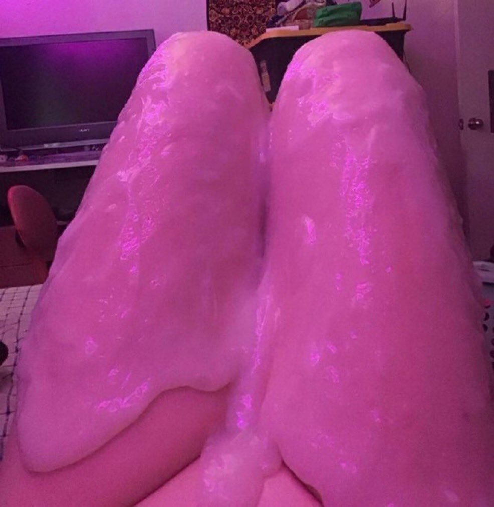 Emi Cheshire tweet media