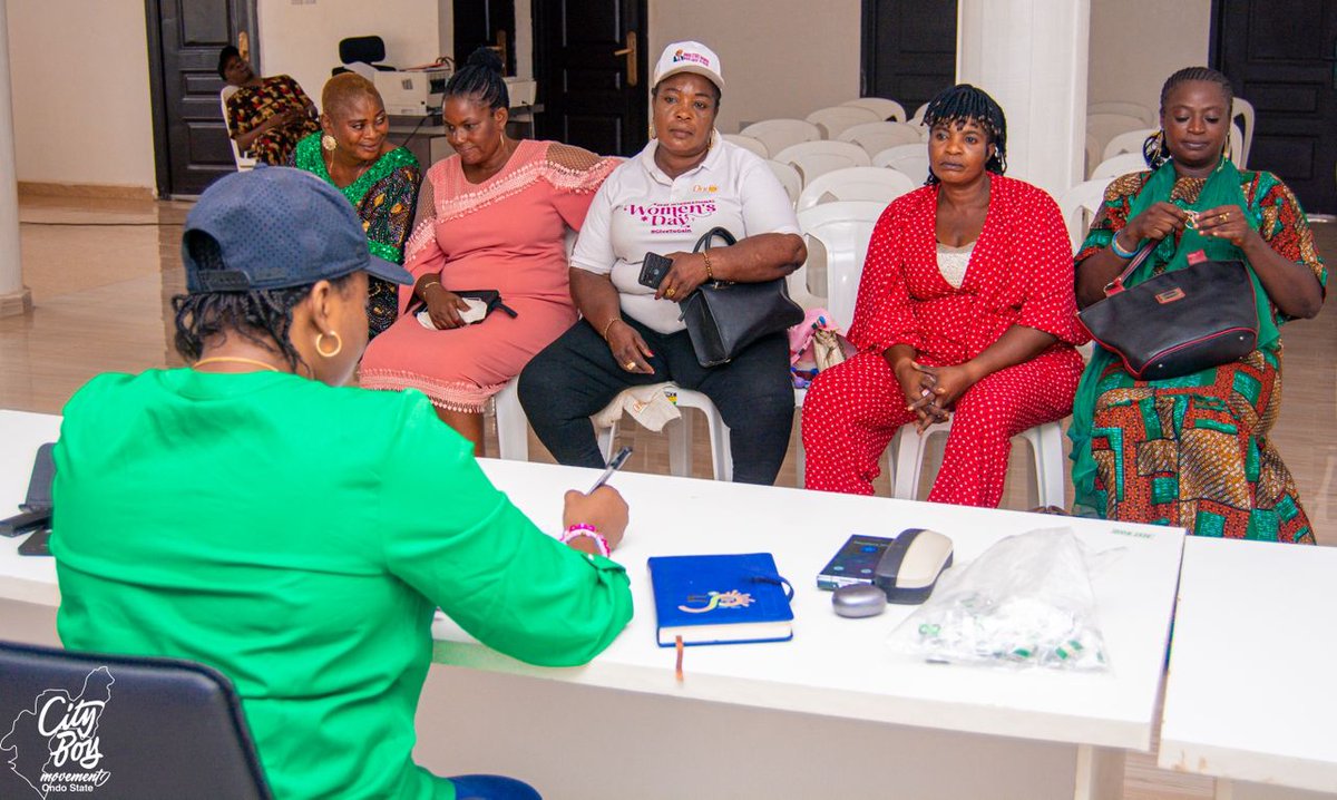 officialtamtv's tweet image. City Boy Movement, Ondo State strengthens its Women Wing as Hon. Olawunmi Fayemi-Obayelu meets with women group leaders across the state.

Key outcome: integration of support groups to boost unity, grassroots mobilization, and women’s participation in politics. #OndoState