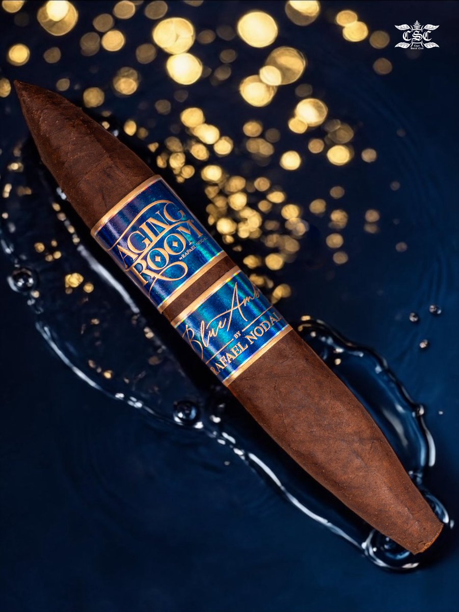 RafaelNodal's tweet image. Sexy Blue. #AgingRoomBlueAmber Celebrating 15 years of Aging Room. 
#MyWay #MyJourney #RafaelJourney