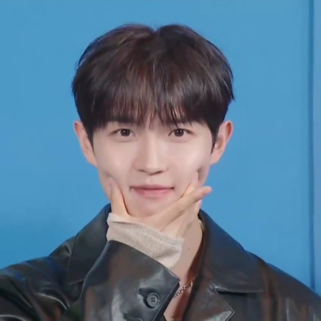 푸른 밤 tweet media