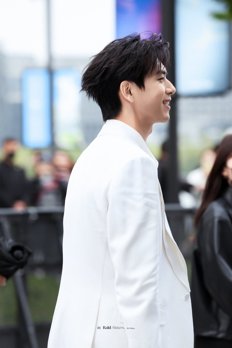 li xian 李现 source tweet media