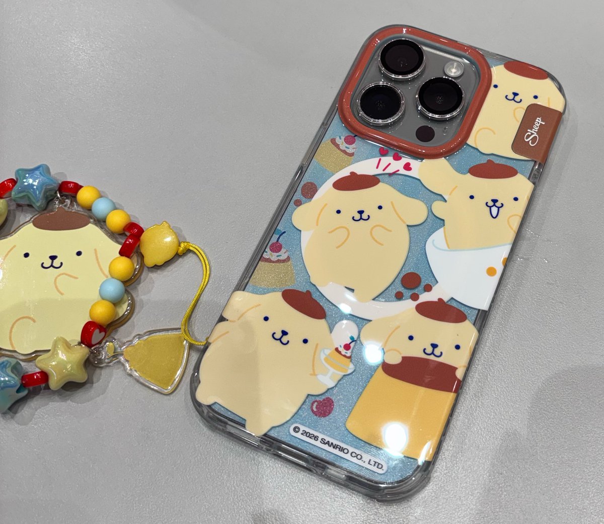 NAPnSNAP's tweet photo. ใช้เคสยี่ห้ออื่นมาตลอดแต่ถ้าพี่ SHEEP ชูส ตฟว เราก็จะเป็นทีมพี่ SHEEP 💛🩵

SHEEP X TFO SWEETTREAT
#SHEEPxTleFirstone https://t.co/1RlHM3CInu