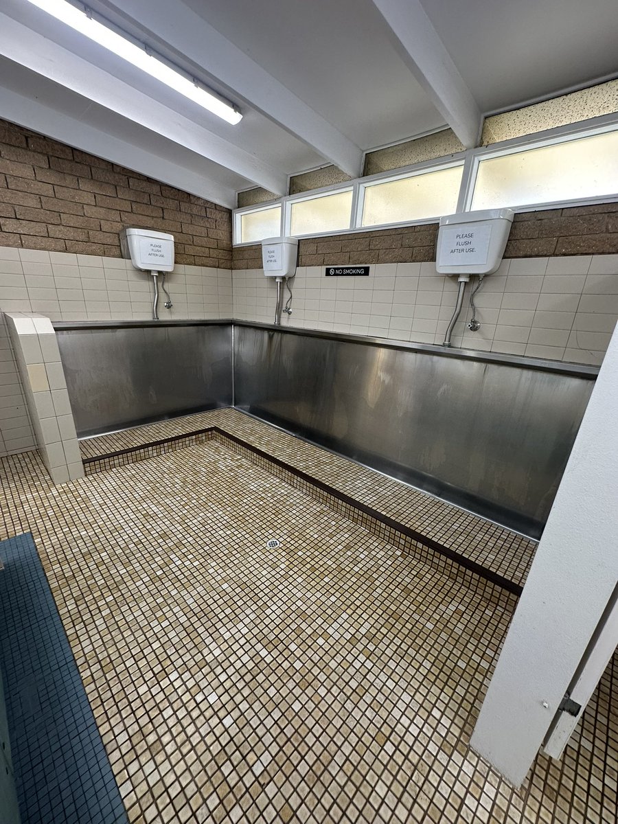 Dans Gay tweet media