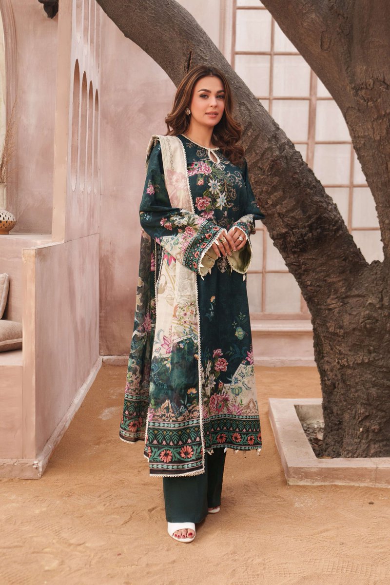 Abukhokhar9299's tweet image. Firdos Lawn: The Name of Quality!

Discover the latest 3pc Digital Printed collection. Sophisticated prints for a perfect summer look.

Available at FAZ Brand House.

WhatsApp: 03403805395

#Firdos #Lawn2026 #DigitalPrint #FAZBrandHouse #Pakistán #fashion #lahore