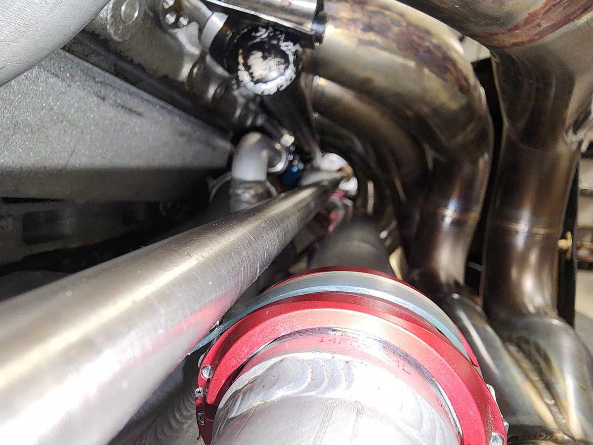 venable_brian's tweet photo. Footwork FA12 restoration #2. #porsche #footwork https://t.co/F8AHfeQ84d