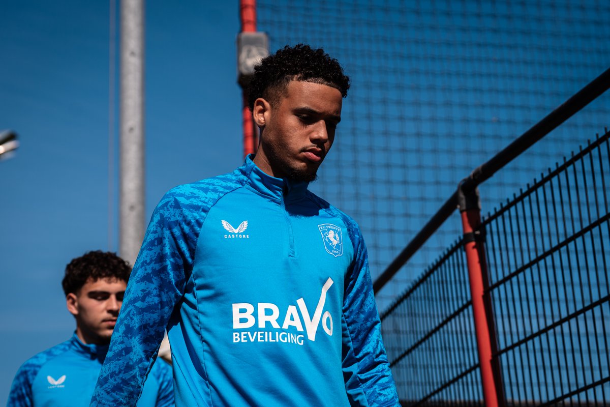 fctwente's tweet image. 🔴👀

#FCTwente | #Training