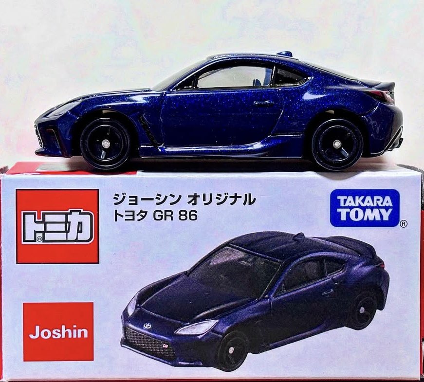 hirukaranomeru's tweet image. トヨタ・GR86

去年発売されたジョーシン限定トミカ💁‍♂️
地味にまだ出てなかったサファイアブルー🫐
でも実車より濃いめな気がします😂
ラメ感あるの最高やね😀

#トミカ
#ミニカー
#ジオラマ
#Toyota
#ToyotaGAZOORacing