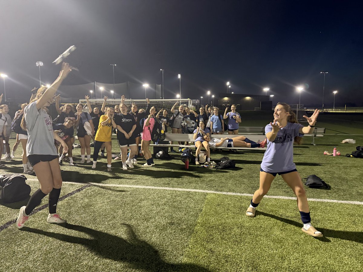 PVGirlsSoc's tweet image. Our second RACE baton winner goes to freshman standout Keira Weber! Awarded by Andie, she was recognized for her play on the field as well as her positive and coachable attitude! #RACEtowin #bt