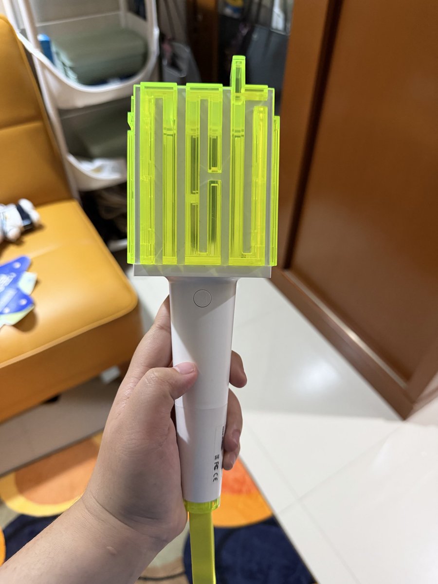 nanas ✮⋆˙ mt after dm tweet media