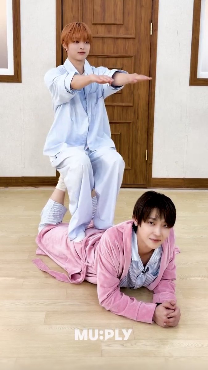 아니 이런 자세는 진짜 안되죠 ㅅㅂ 닉쭈야