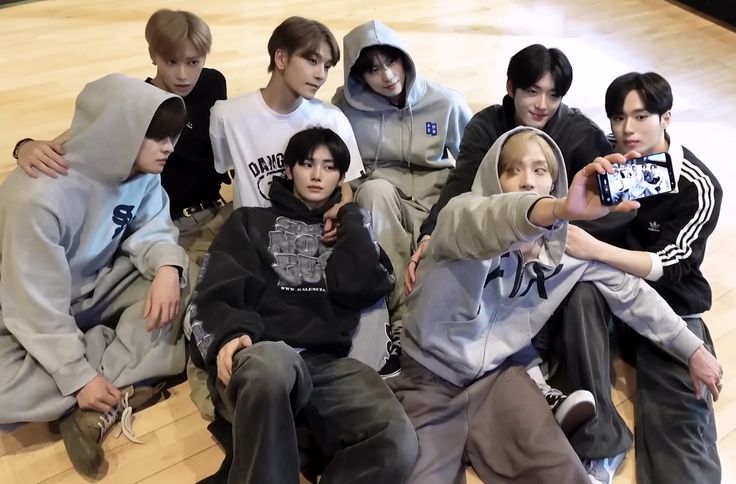 🐈‍⬛ tweet media