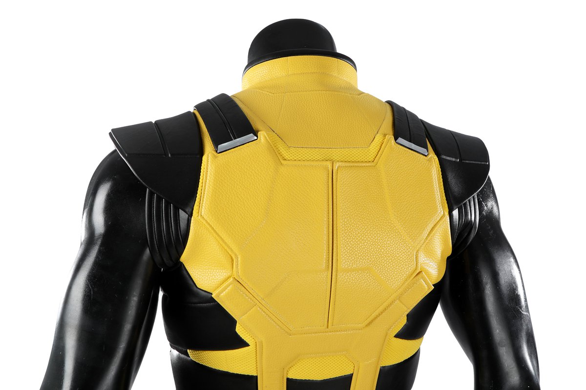 CosplayClans's tweet image. New Drop⚡️⚡️

Unleash your inner mutant with our Wolverine Costume.
Inspired by the iconic Marvel look, crafted from premium polyester &amp;amp; leather.

Ready to stand out? 🐾🔥
🔗tinyurl.com/24slh7v7

#Wolverine #Marvel #Wolverinecosplay #marvelWolverine