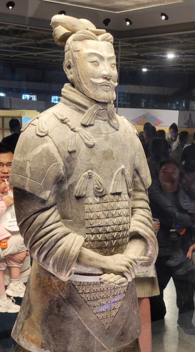 SeanBSanto's tweet photo. I visited the Terracotta Warriors today. Their horses too and the Emporer's bronze chariot and horses. It was quite a site: over 8,000 in total. https://t.co/BfpMVclmnb