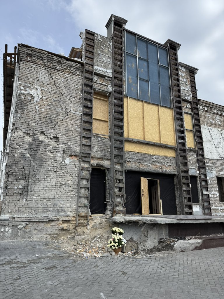 Meaghan Mobbs tweet media