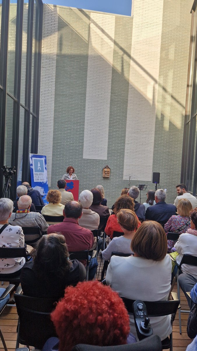 Biblioteca del Vendrell tweet media