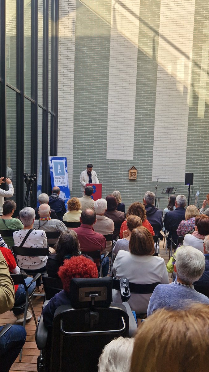 Biblioteca del Vendrell tweet media