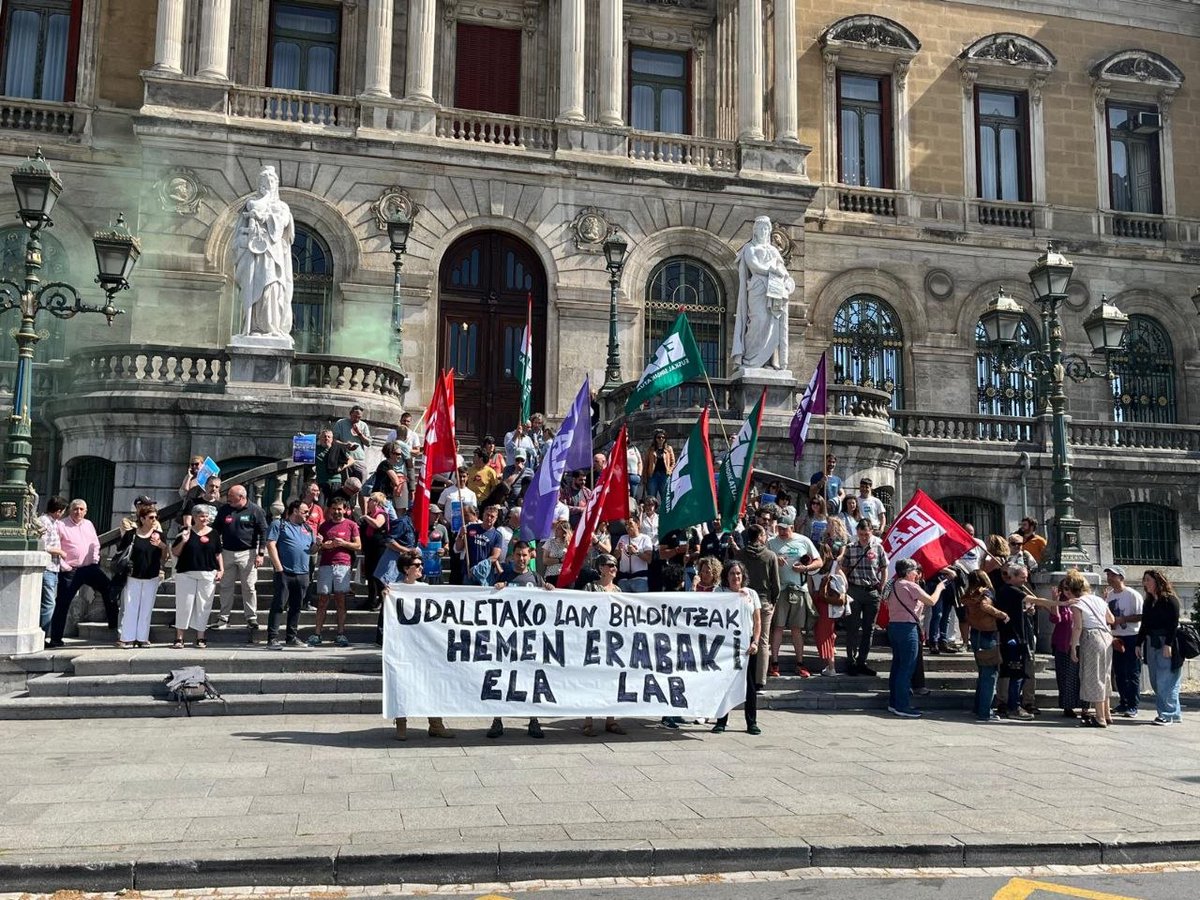 ELA_Sindikatua's tweet image. 🏫✊#AYUNTAMIENTOS CAPV | El #paro de dos horas ha tenido un amplio seguimiento 

📲 Noticia: labur.eus/ui5vdatl
🖇️Nota conjunta aquílabur.eus/uqzhtgku