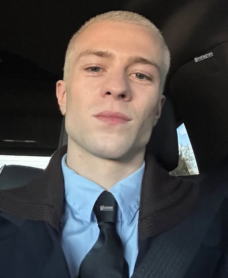 Andrea ◊ tweet media