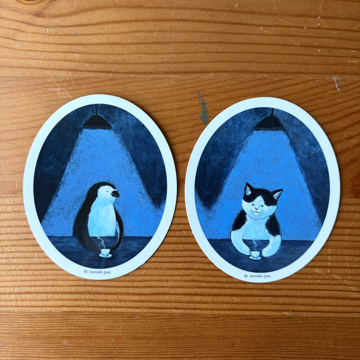 nanaki_jun's tweet photo. 来週で3月に開催した個展「きっとどこかで」の作品集とグッズの販売は終了となります。もしご興味がありましたら、この機会にどうぞよろしくお願いします🐧

4月30日（木）23:59まで
https://t.co/pzdISDRodn https://t.co/I6Z6Ss2rNa