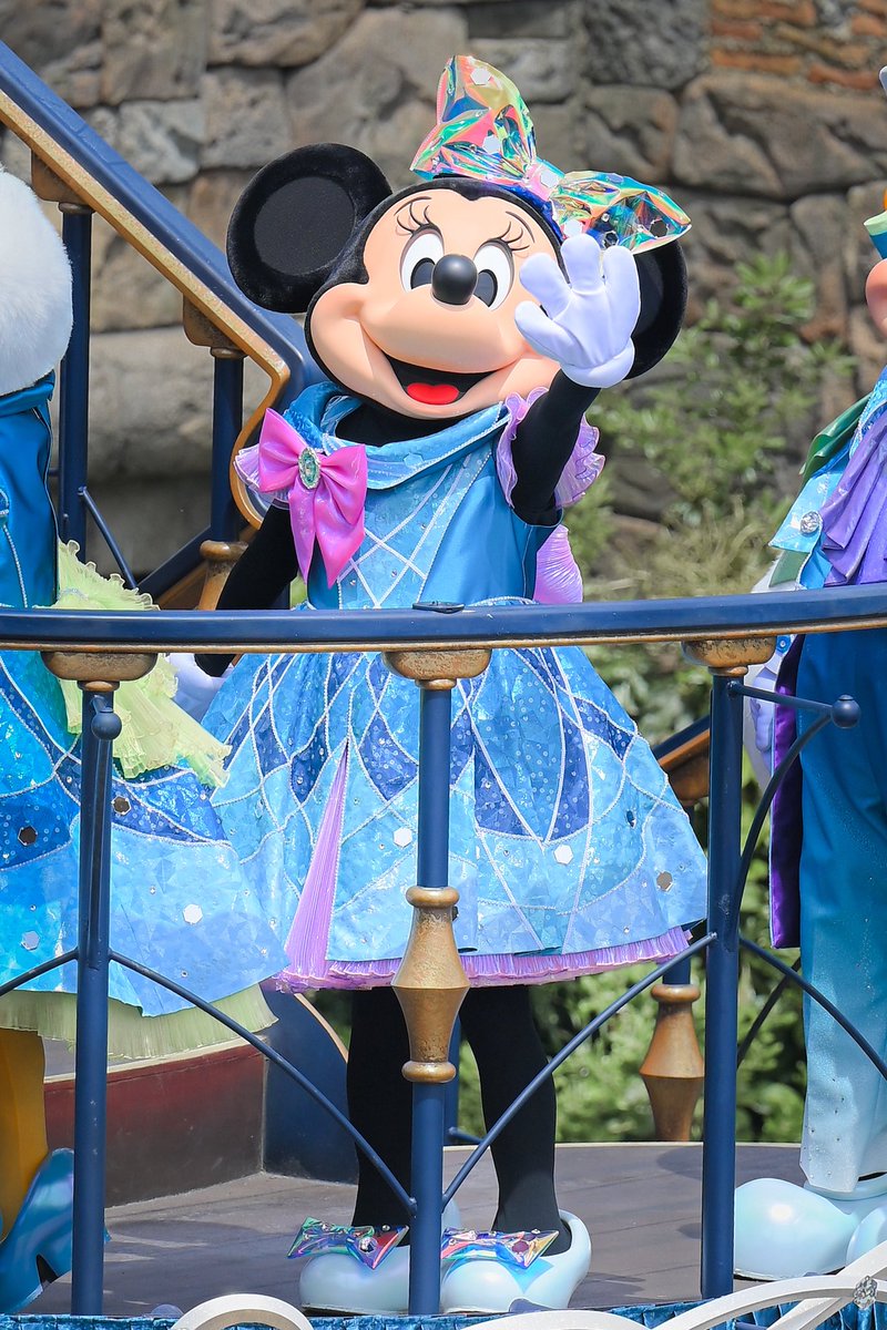 s_Disney_04's tweet photo. リボンがキラキラ🎀 https://t.co/ogvIRtRQss