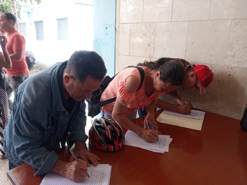 En AZCUBA #Majibacoa #SiSePuede #MiFirmaPorLaPatria