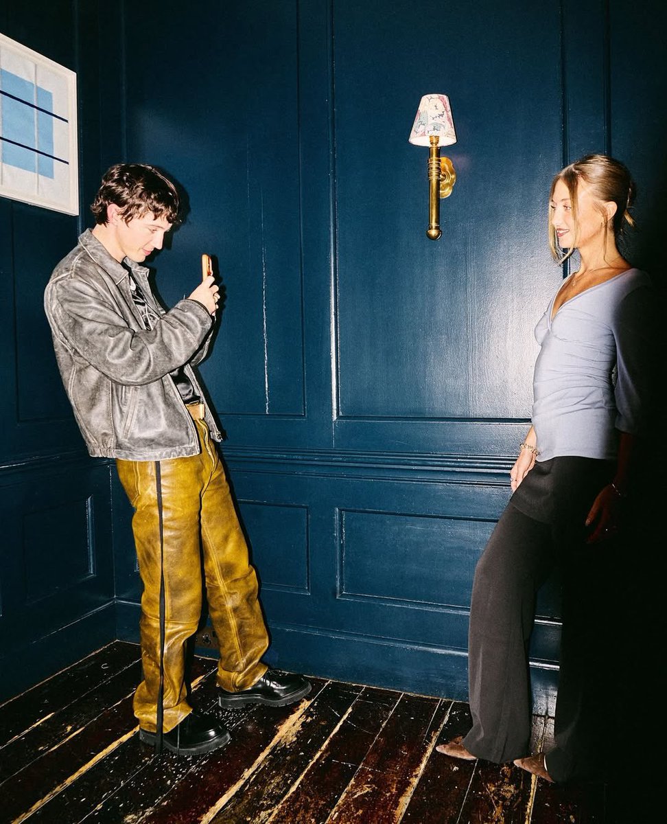 Troye photographed alongside his sister Sage for their feature in HTSI Magazine 🖤