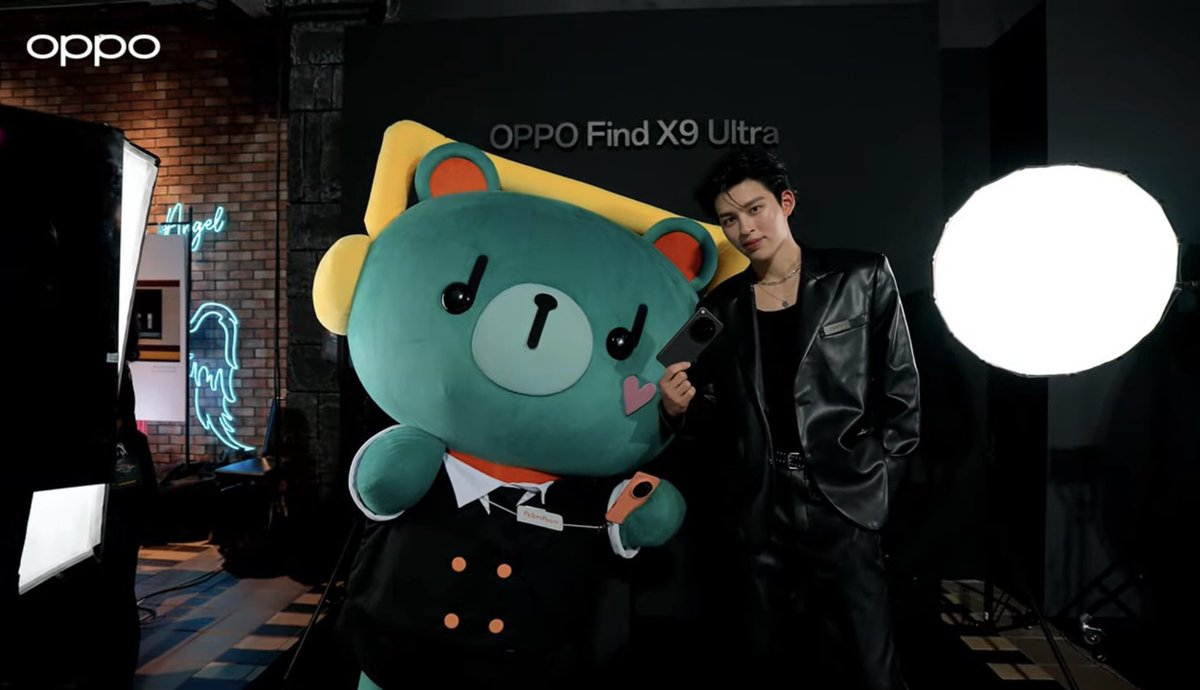 "loh sendirian mas? anak nya kemana?"
"lagi ikut papa nya kerja."