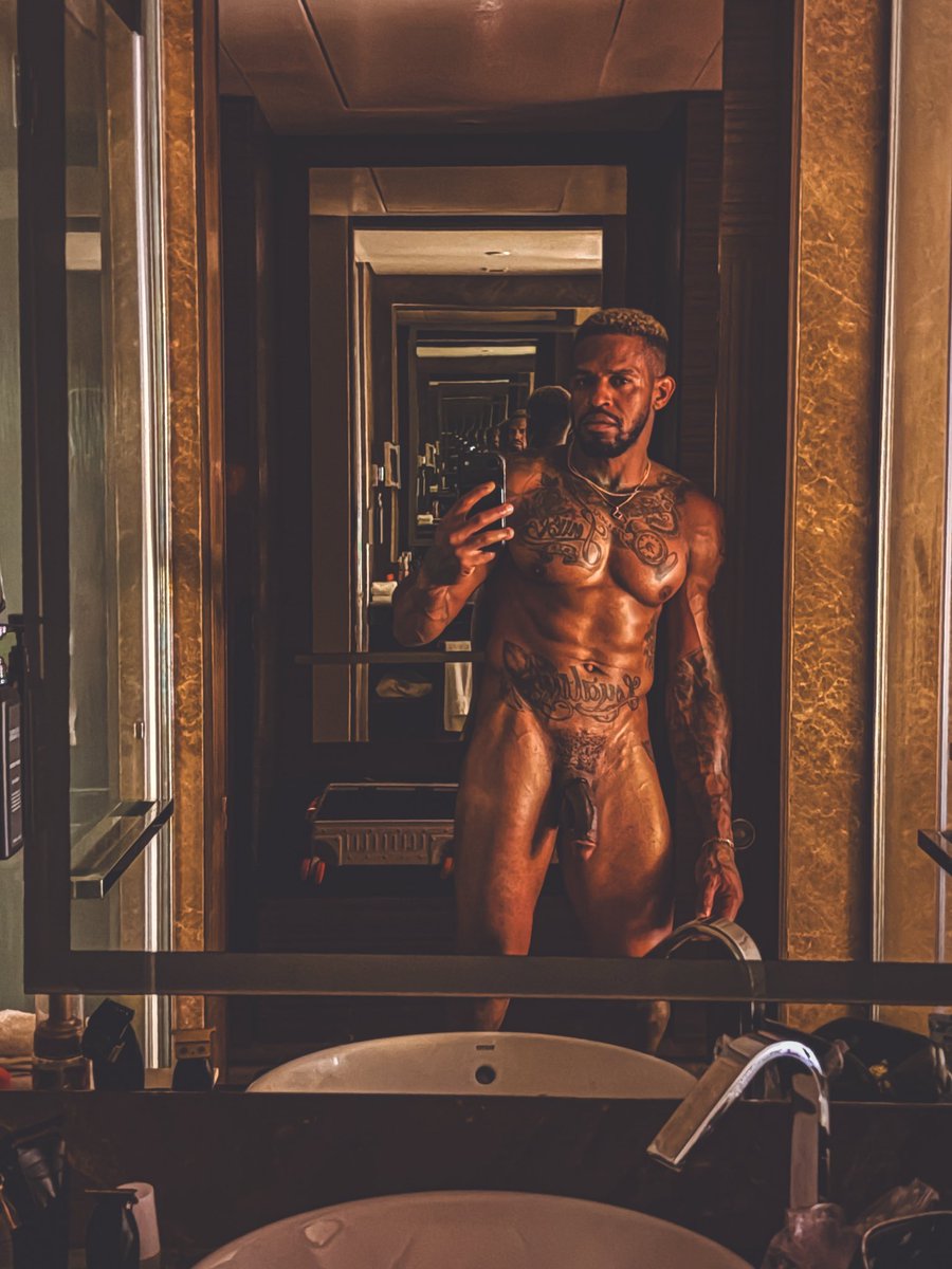 KingJones504's tweet photo. I’m loving my progress and truly comfortable in my body https://t.co/IfKQjvSzqe