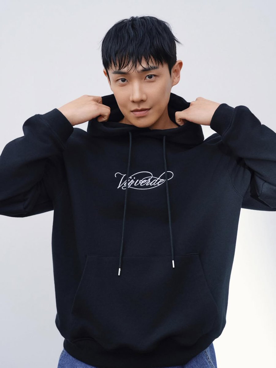 이창선입꼬리 tweet media