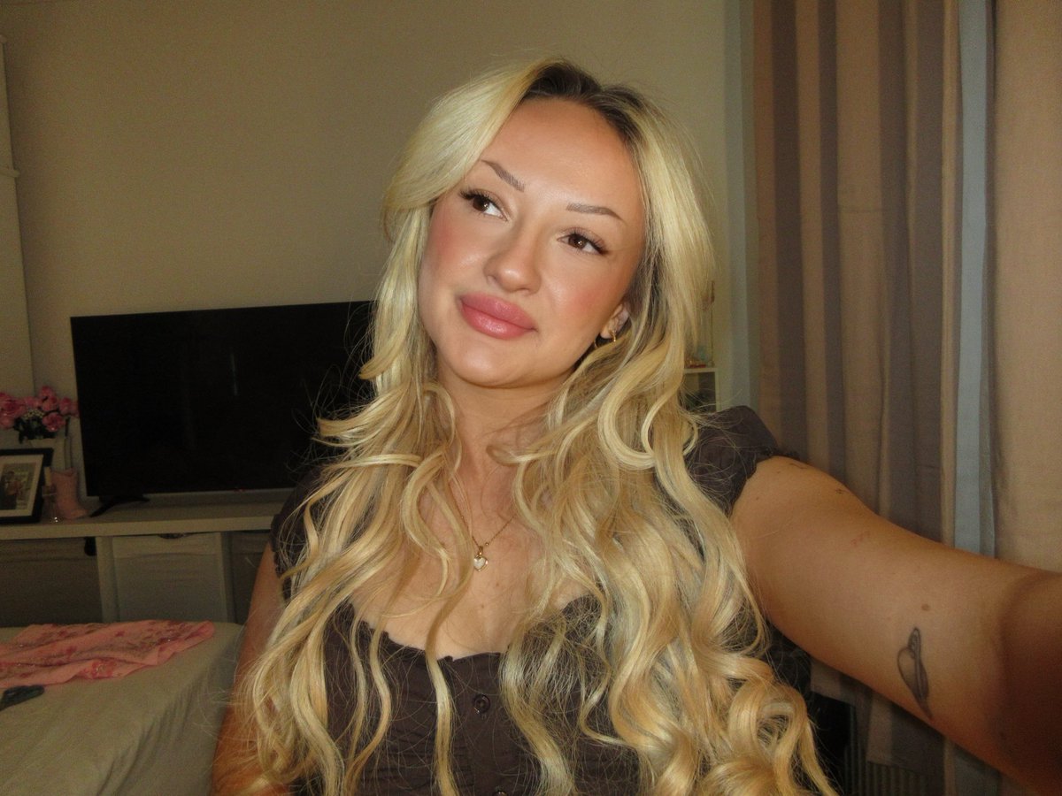 liv tweet media