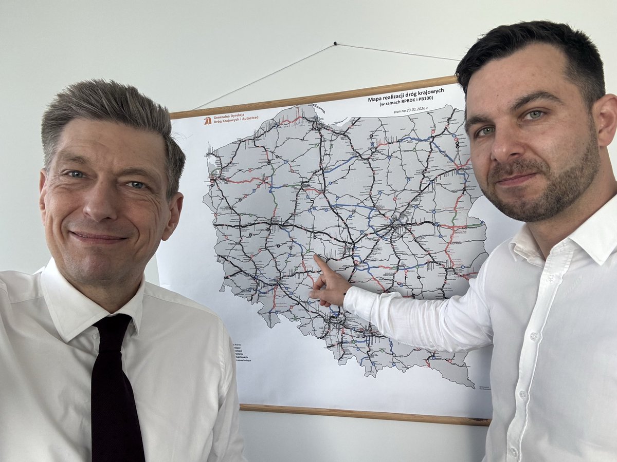 mswitczak's tweet photo. Dobre wieści ws. obwodnicy Kalisza i realizacji czteropasmowego połączenia z autostradą A2. Szczegóły omówiliśmy dziś na spotkaniu roboczym z Pawłem Woźniakiem, Generalnym Dyrektorem Dróg Krajowych i Autostrad. Więcej jutro na konferencji prasowej. #drogadoa2 #Kalisz https://t.co/shlaLlvTyS