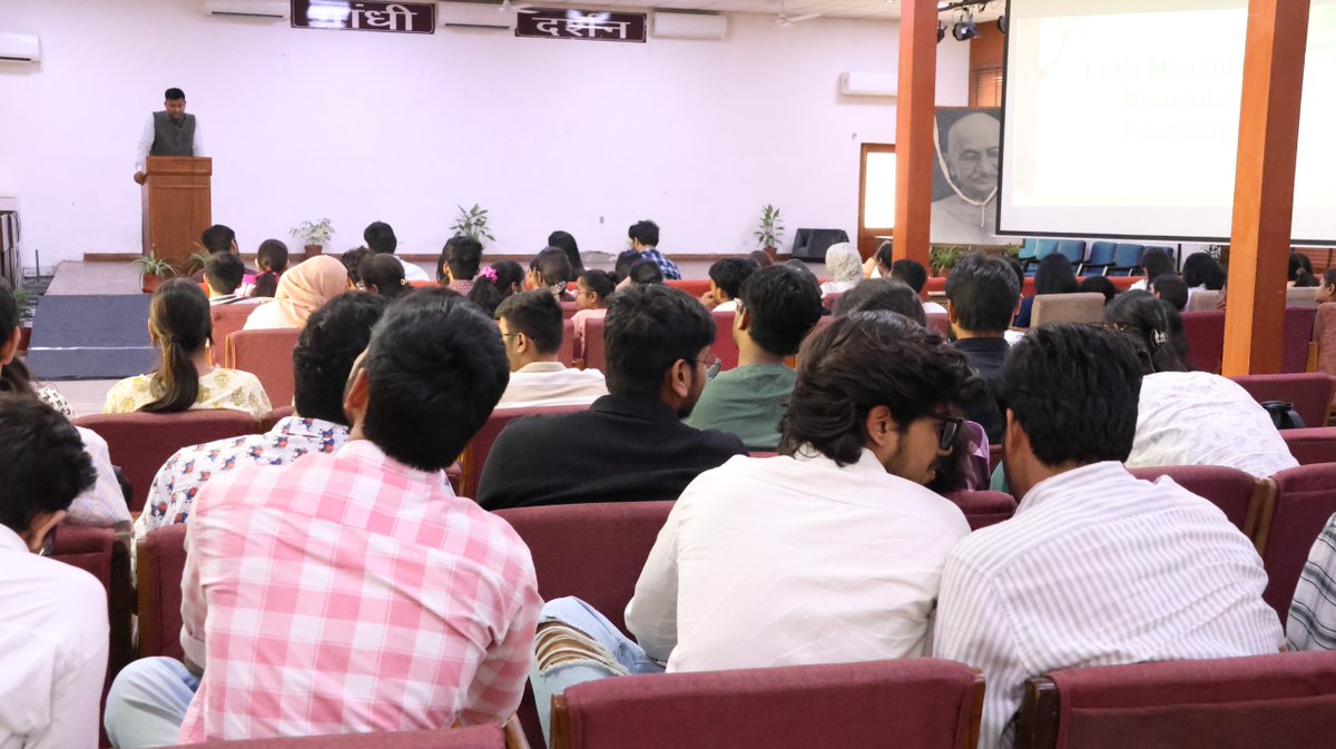 GandhiSmriti_'s tweet image. A #workshop on “Let’s Measure Our Nonviolent Footprints” as part of the Understanding Gandhi in Praxis series was organized for students of Lady Irwin College and Aurobindo College (Morning and Evening) at Gandhi Darshan on April 23, 2026. Shri Sanjeet Kumar, Director, GSDS,
