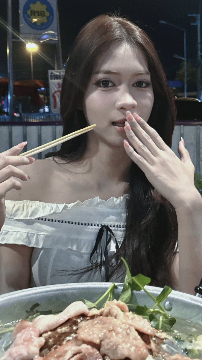 ᶻ 𝘇 𐰁 tweet media