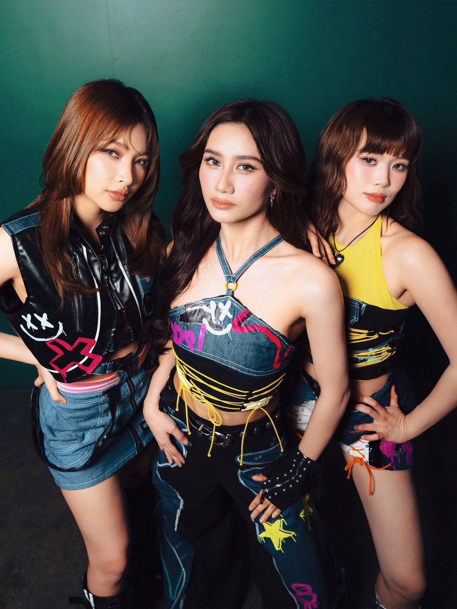 binipicsdaily tweet media