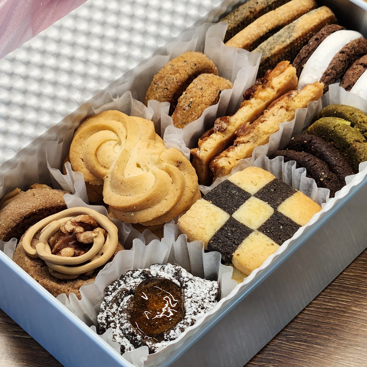 [RT, 팔로우]한 분께 쿠키세트를 드립니다(인증샷필수📸)

alongtimea90.mysoho.com/product/292618

주문기간 [4월24일 낮12시~4월25일 18시]
출고일 [4월 29일]

긴 연휴를 앞두고 가정의 달 쿠키세트 판매를 진행합니다. 연휴 전 배송 받으실 수 있습니다. 호불호가 적은 다양한 구성의 쿠키세트입니다.💐