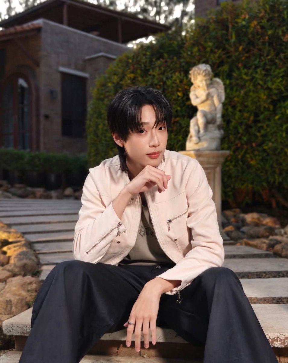 เรื่องอะไรคะ