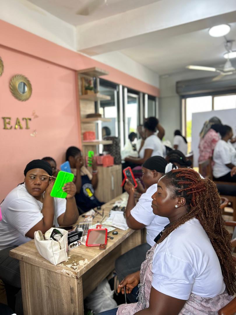 pyboamah's tweet photo. My sponsored Skills Training Programme under #Project250 in pictures.
This cohort is being empowered with hands-on training in nail technology, wig making, and makeup at the MissNeat School of Beauty.
Skills development remains a key driver of opportunity, and we are committed to creating pathways for success.
#ServiceWithAction #OkaikweiCentral