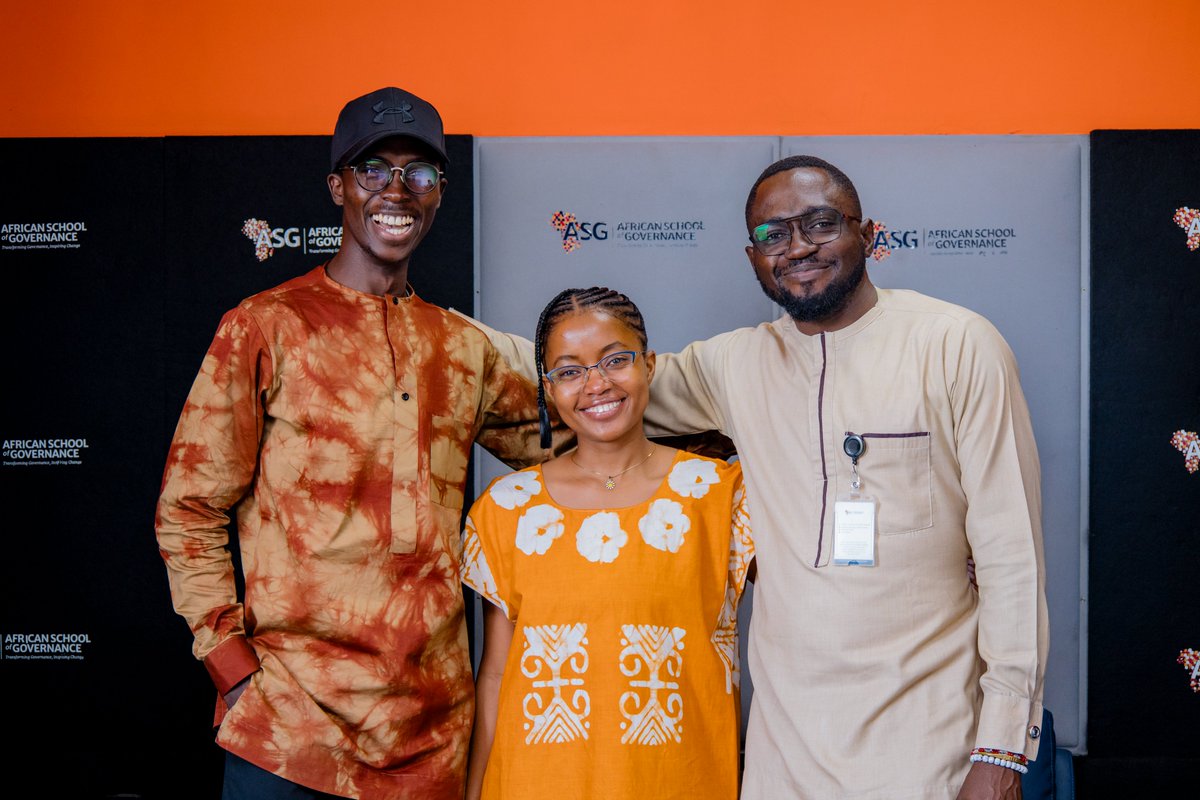 ASG_Africa's tweet image. #Africa doesn't need an occasion. It lives deep in our soul - and sometimes that shows up in what we wear to work. Sending a cheer this Thursday! ✨ #WearAfrican #ASG