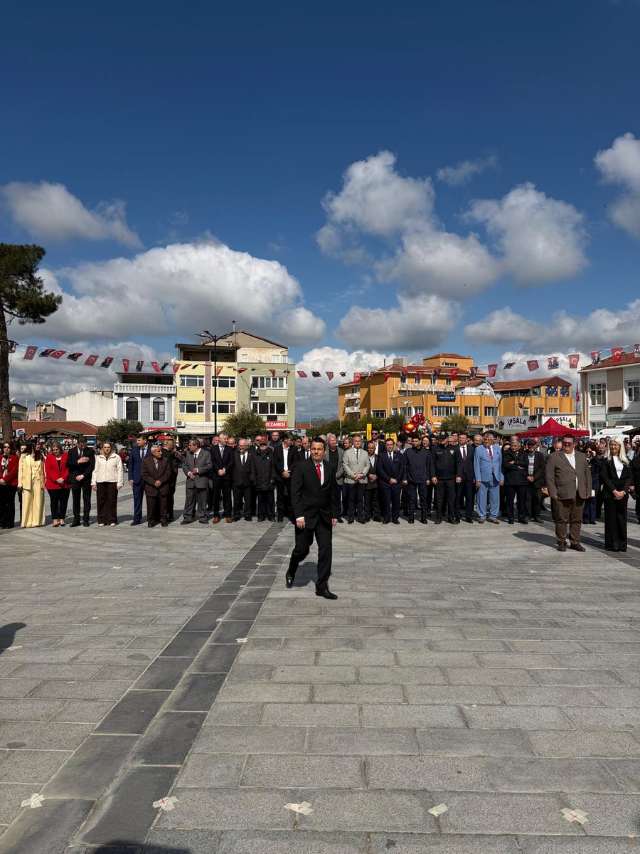 AkPartiIpsala's tweet photo. Gazi Mustafa Kemal Atatürk başta olmak üzere, aziz şehitlerimizi ve kahraman gazilerimizi, rahmet, minnet ve şükranla anıyoruz.

23 Nisan Ulusal Egemenlik ve Çocuk Bayramı kutlu olsun.
 
#YAŞASIN23NİSAN🇹🇷 https://t.co/zKjfyCX6jV