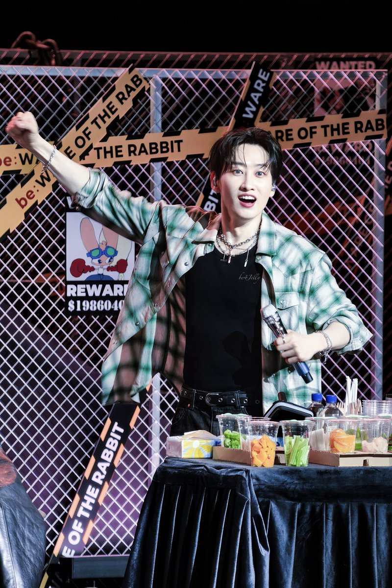 be4Jelly's tweet photo. 260419 EUNHYUK FANCON in MACAU DAY2《be:WARE OF THE RABBIT》

ㄷ✌️@AllRiseSilver @SJ_DnE_official 

#은혁 #EUNHYUK #이혁재 #李赫宰 #ウニョク
#슈퍼주니어DnE #SuperJuniorDnE
#be_WARE_OF_THE_RABBIT https://t.co/llWJtNvL4L