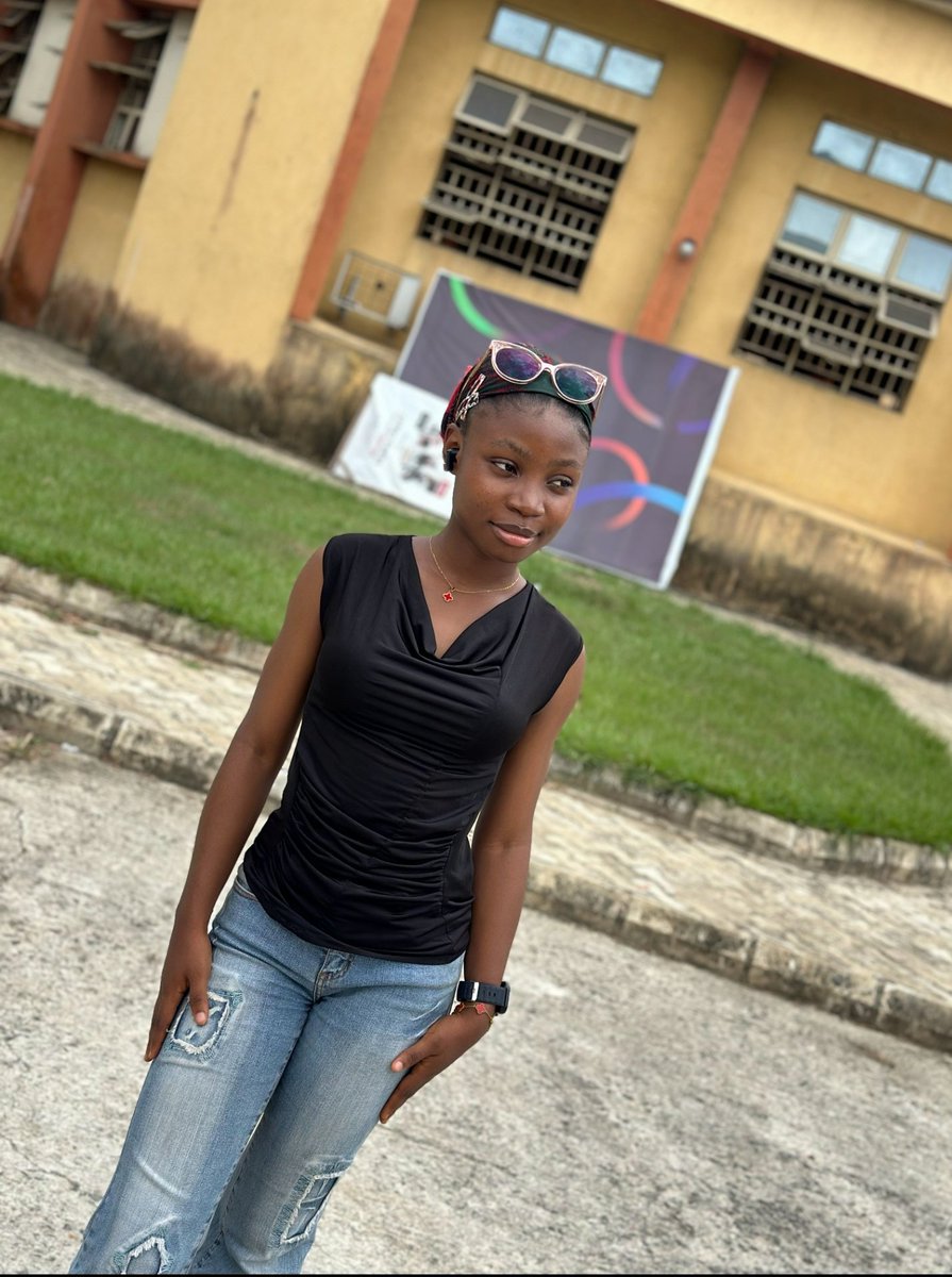 ririgirlnotbad 🥀 tweet media